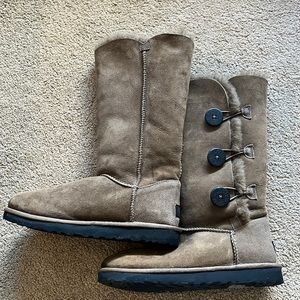 UGG Bailey Button Triplet II Boot